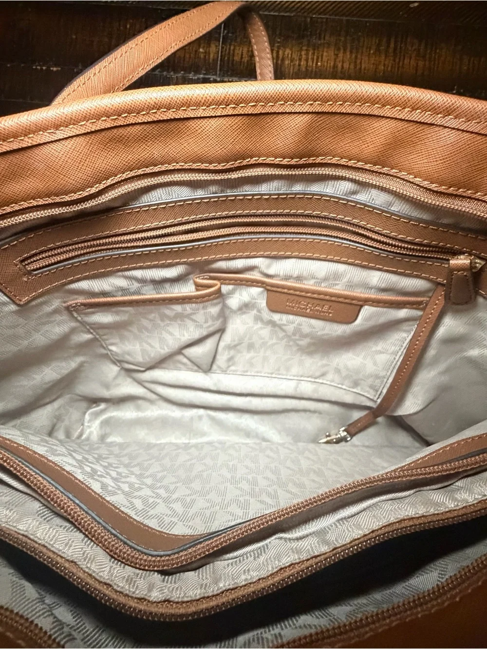 Michael Kors sleek saffiano